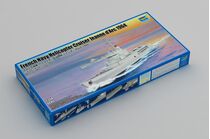 Maquette navire français : Porte-hélicoptère Jeanne-d'Arc 1/350 - Trumpeter 5636 05636