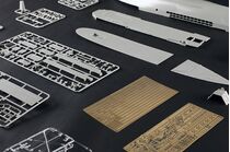 Maquette navire français : Porte-hélicoptère Jeanne-d'Arc 1/350 - Trumpeter 5636 05636