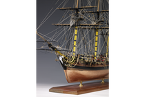 Maquette Bateau bois - frégate française HMS Pegasus 1793 - Amati 1300/05
