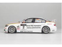 Maquette voiture : BMW 320si E90 WTCC Vainqueur Brands Hatch 2008 1/24 - Nunu PN24037
