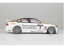 Maquette voiture : BMW 320si E90 WTCC Vainqueur Brands Hatch 2008 1/24 - Nunu PN24037