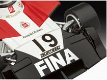 Maquette voiture de course : Model Set Surtees TS16/03 1/32 - Revell 67739