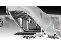 Maquette avion militaire : Boeing C-17A Globemaster III 1/144 - Revell 03747