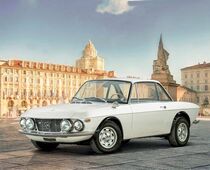 Maquette automobile italienne : Lancia Fulvia Coupé 1.6 HF 1/24 - Italeri 3619  03619