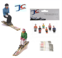 Figurines miniatures de 6 personnages assis avec skis - 1:32 - JC collection 5677-54200
