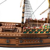 Maquette bois du navire Mayflower 1:135 - Amati 600-05