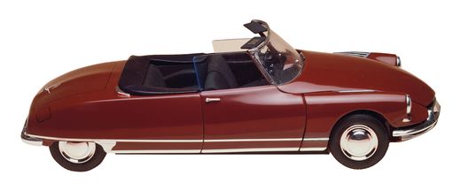 Maquette voiture de collection : Citroen DS 19 Cabriolet 1/16 - Heller 80796