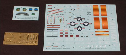 Maquette d'hélicoptère militaire : Kaman SH-2F "Seasprite" 1980 - 1:48 - Kitty Hawk Model 80122