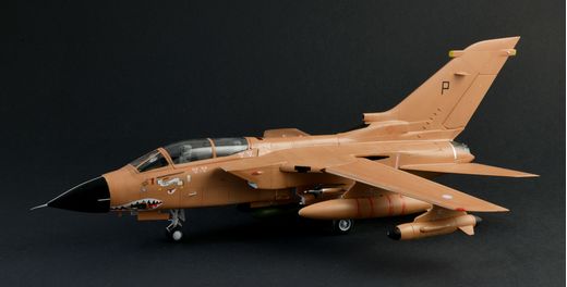 Maquette d'avion militaire : Tornado GR.1/IDS Gulf War - War Thunder 1/48 - Italeri 35107