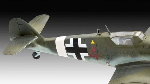 Model Set Combat Set Bf109G-10 & Spitfire Mk V - 1:72 - Revell 63710