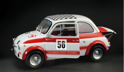 Maquette voiture de collection : FIAT Abarth 695SS - 1:12 - Italeri 04705