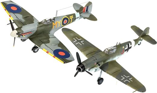 Model Set Combat Set Bf109G-10 & Spitfire Mk V - 1:72 - Revell 63710