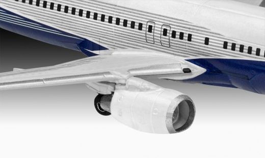 Maquette avion civil : Boeing 737-800 1/288 - Revell 03809