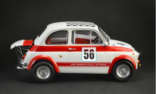 Maquette voiture de collection : FIAT Abarth 695SS - 1:12 - Italeri 04705