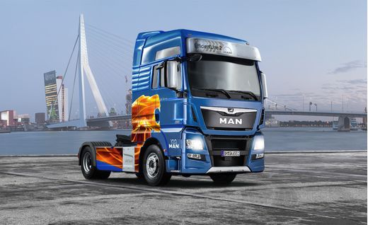 Maquette camion : Man TGX XXL Euro 6 - 1:24 - Italeri 03916