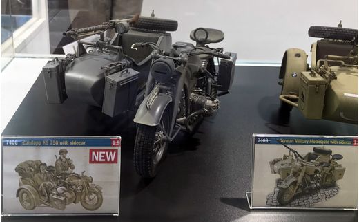 Maquette militaire : BMW R75 Sidecar - 1:9 - Italeri 07403