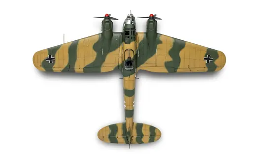 Maquette de bombardier allemand  : Heinkel He111 H-6 in 1:72 - Airfix A07007C