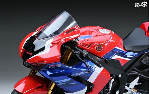 Maquette moto : Honda CBR1000RR-R Fireblade SP 1/9 - Magic Factory 01402