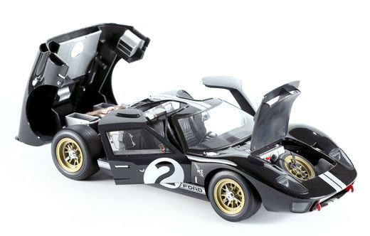 Maquette voiture Ford GT40 Mk.II 66 Champion (Pre coloured Edition) - 1/12 - Meng RS003 RS-003