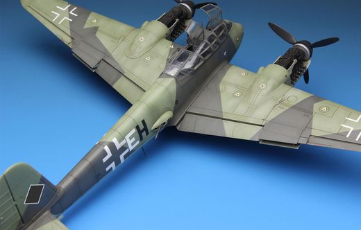 Maquette avion militaire : Messerschmitt Me410A-1 High Speed Bomber 1/48 - Meng LS-003