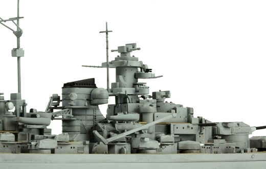 Maquette de bateau : Cuirassé Kriegsmarine KM Bismarck 1/700 - Meng PS-003