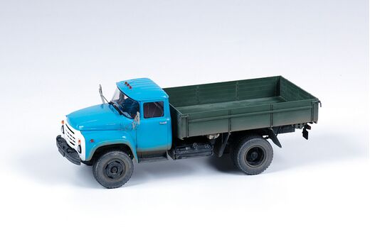 Maquette camionnette : ZIL 130 1/35 - Zvezda 3712