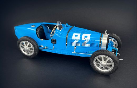 Maquette automobile : Bugatti 35B Roadster 1/12 - Italeri 4716