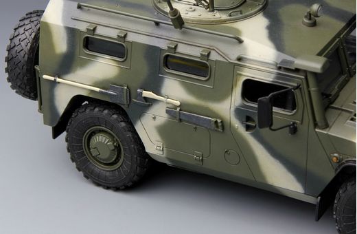 Maquette véhicule blindé russe GAZ-233014 STS "Tiger" 1/35 - Meng VS003