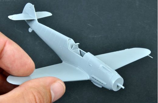 Maquette d'avion militaire : Messerschmitt BF 109F-2 - 1/72 - Zvezda 7302