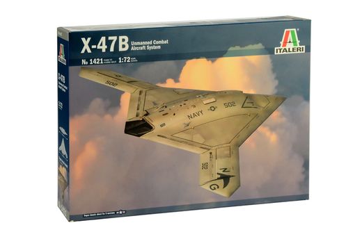 Maquette avion militaire : X-47B - 1/72 - Italeri 01421