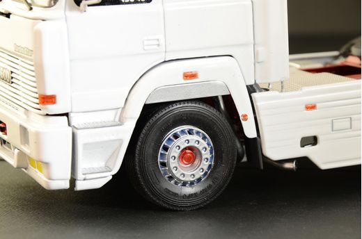 Maquette camion : IVECO Turbostar 190.48 Special - 1:24 - Italeri 03926 3926
