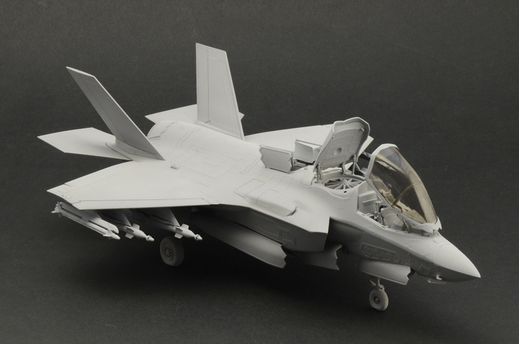 Maquette avion militaire : F-35 B Lightning II 1/48 - Italeri 2810