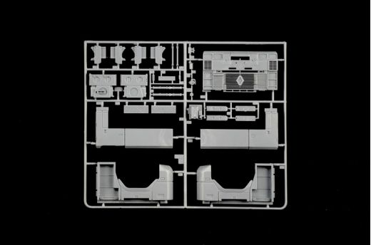 Maquette camion : Renault AE500 Magnum 1/24 - Italeri 3969 03969