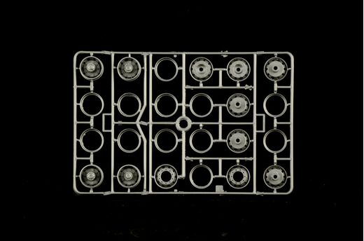 Maquette camion : Mercedes Wrecker Truck 1/24 - Italeri 93808