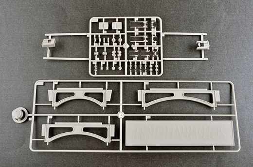 Maquette navire - DKM Scharnhorst - 1:200 - Trumpeter 3715 003715