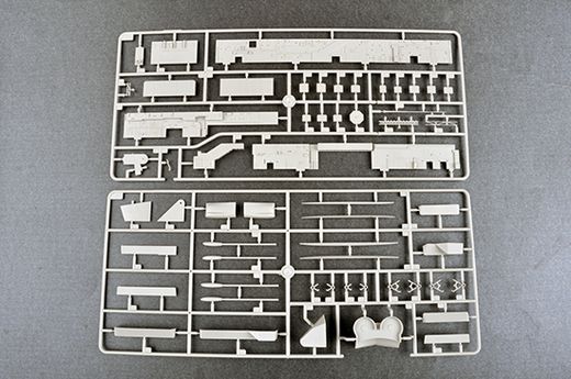 Maquette bateau militaire : USS Intrepid CV-11 Ré-édition - 1:350 - Trumpeter 05618 5618