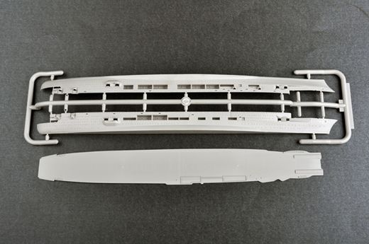 Maquette navire allemand : Aircraft Carrier DKM Graf Zeppelin 1/700 - Trumpeter 6709 06709