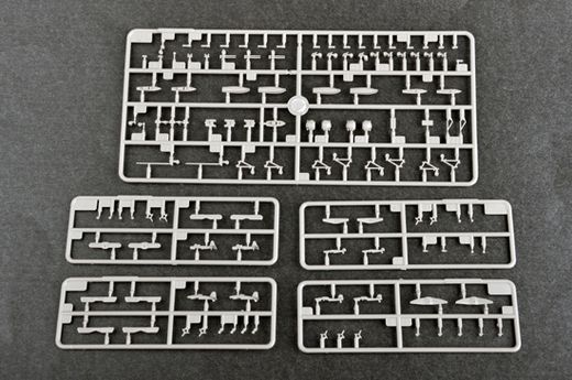 Maquette navire allemand : Aircraft Carrier DKM Graf Zeppelin 1/700 - Trumpeter 6709 06709
