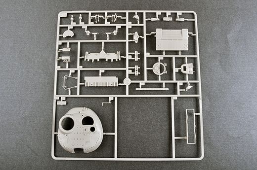 Maquette militaire : Russian T-80BVM MBT 1/35 - Trumpeter 09587