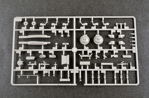 Maquette militaire : T-72B1 russe avec KTM-6 et armure de grille 1/35 - Trumpeter 09609