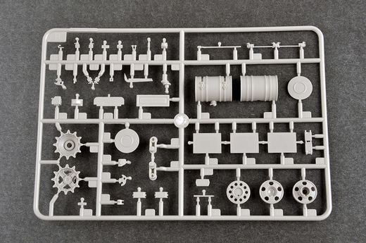 Maquette militaire : T-72B1 russe avec KTM-6 et armure de grille 1/35 - Trumpeter 09609