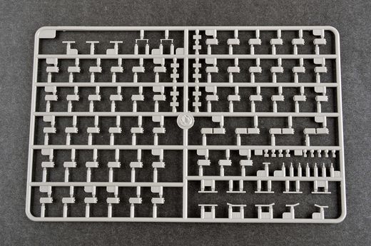 Maquette militaire : T-72B1 russe avec KTM-6 et armure de grille 1/35 - Trumpeter 09609