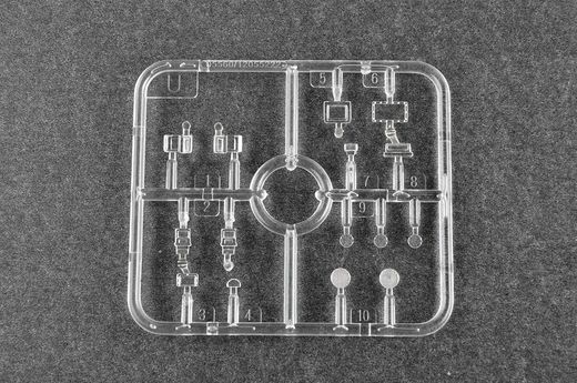 Maquette militaire : T-72B1 russe avec KTM-6 et armure de grille 1/35 - Trumpeter 09609