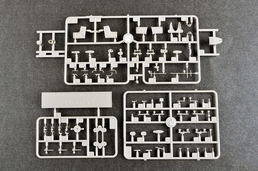 Maquette bateau : Destroyer russe Taszkient 1940 1/700 - Trumpeter 6746