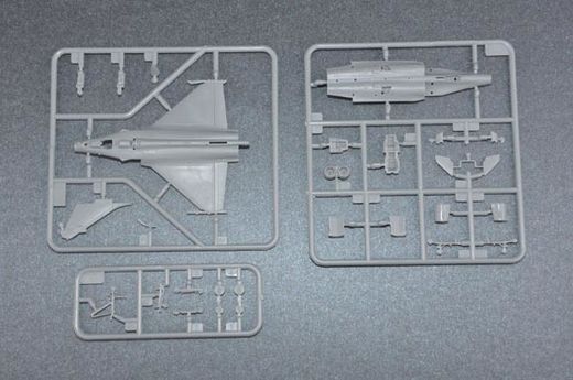 Maquette avion militaire : Rafale M français 1/144 - Trumpeter 3914