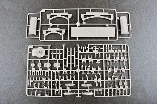 Maquette bateau de guerre : Navire allemand Bismark 1/350 - Trumpeter 05358