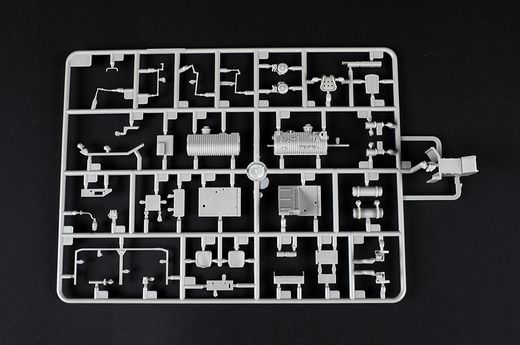 Maquette militaire : Véhicule de lancement russe 9P149 du Chtourm 9K114 1/35 - Trumpeter 09605