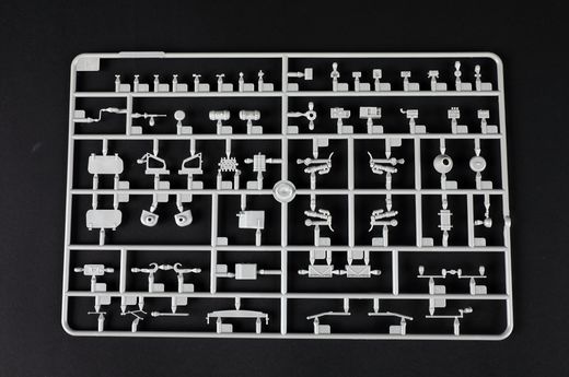 Maquette militaire : Véhicule de lancement russe 9P149 du Chtourm 9K114 1/35 - Trumpeter 09605