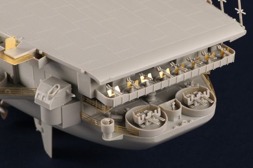 Maquette navire US : USS Midway CV-41 1/350 - Trumpeter 05634 5634