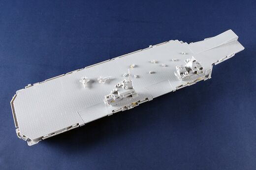 Maquette Queen Elizabeth Aircraft Carrier 1/700 - Trumpeter 6751
